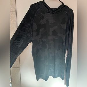 Metal vent tech LS hoodie